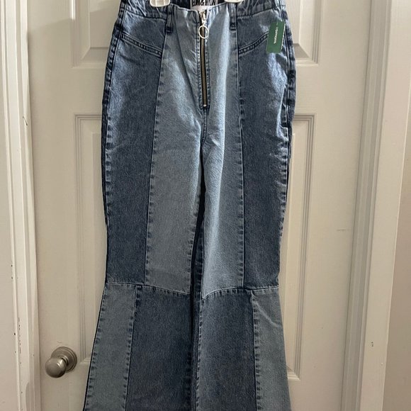 NEON & NYLON Zippered patchwork flared jean - Picture 4 of 7